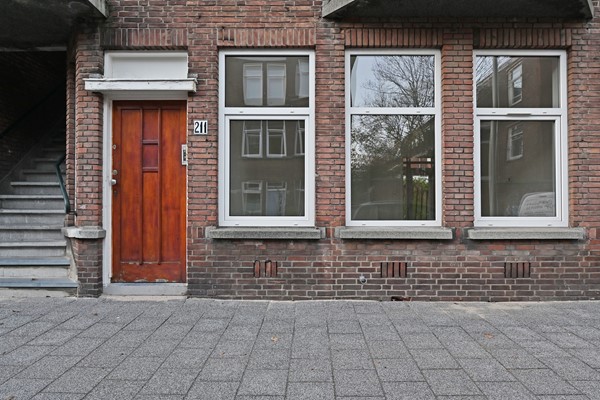 Medium property photo - Velpsestraat 211, 2573 SK Den Haag